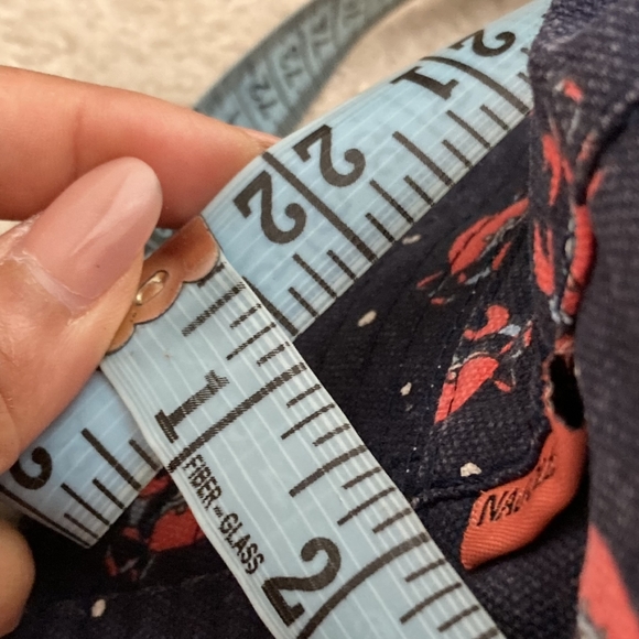 Preloved Naj Oleari Women's Coral Crab Patterned Navy Bucket Hat - Unique - Picture 9 of 10